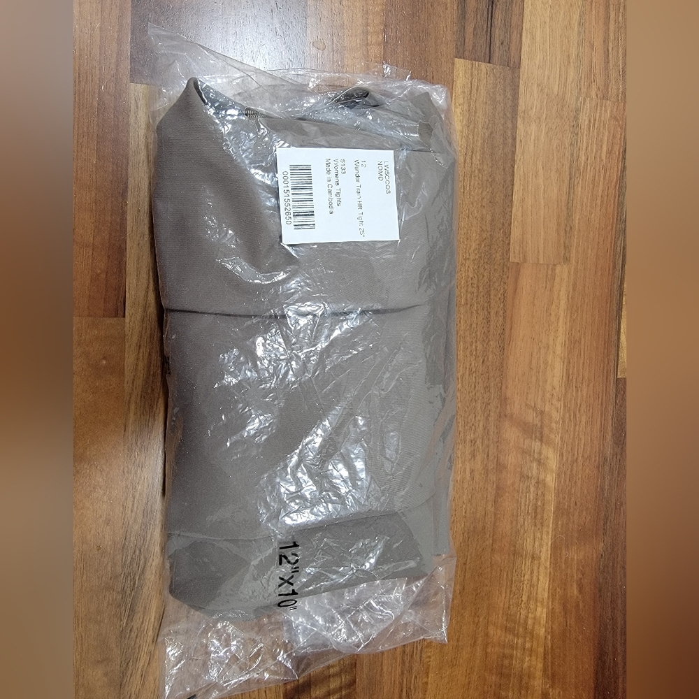 NWT Lululemon Wunder Train HR Tight 25" Size 12 - Picture 8 of 8